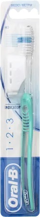 ORALB 123 INDICATOR SPAZZOLINO MANUALE SETOLE 35 MEDIE - Farmacia Mortise